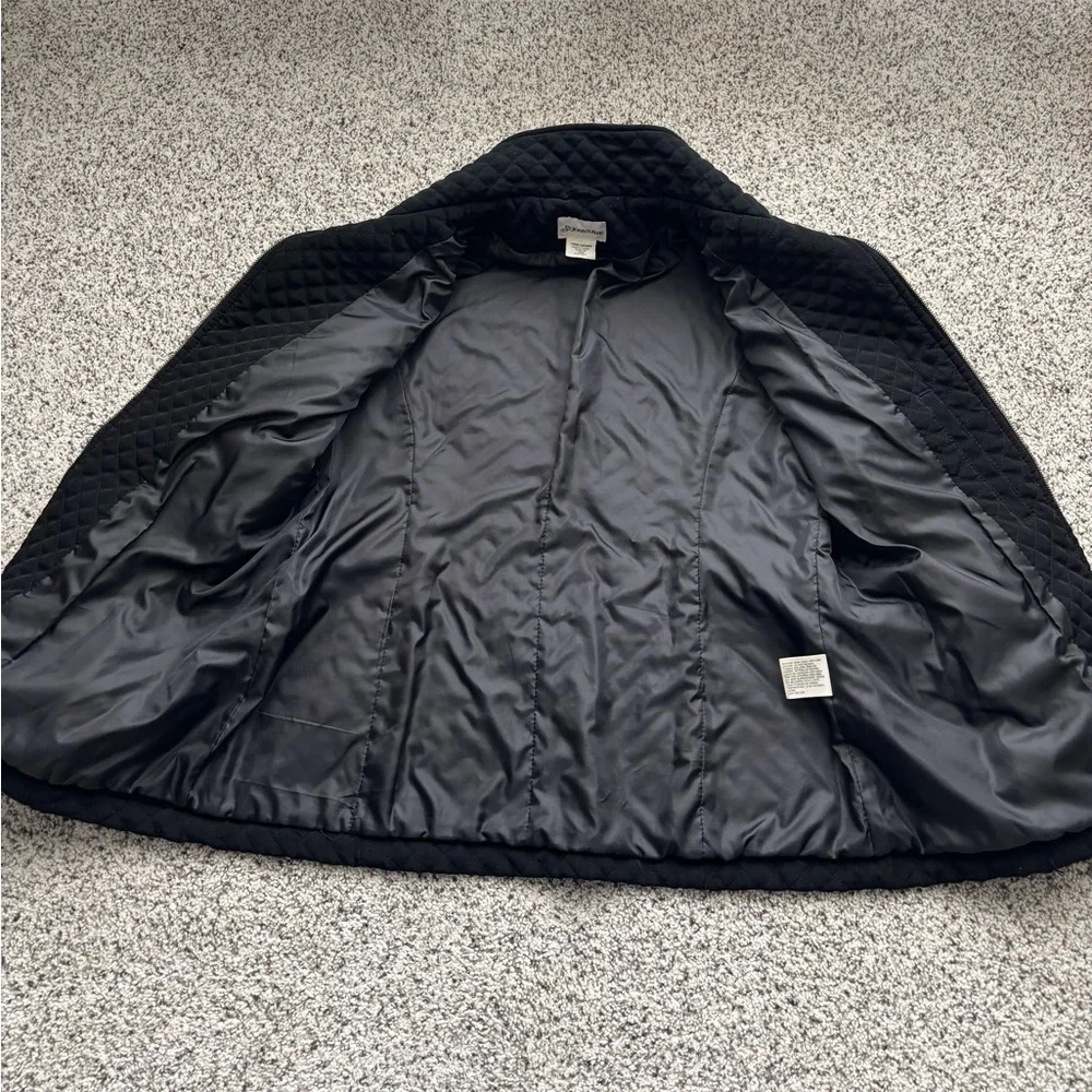 St. John’s Bay Women’s Lined Quilted Coat, Black, Size Large - Picture 3 of 9